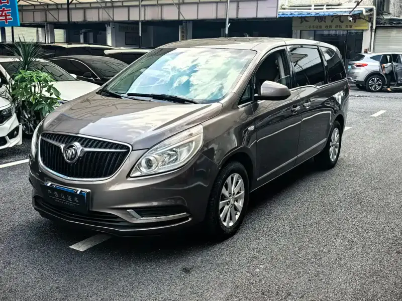 Buick GL8, 2018