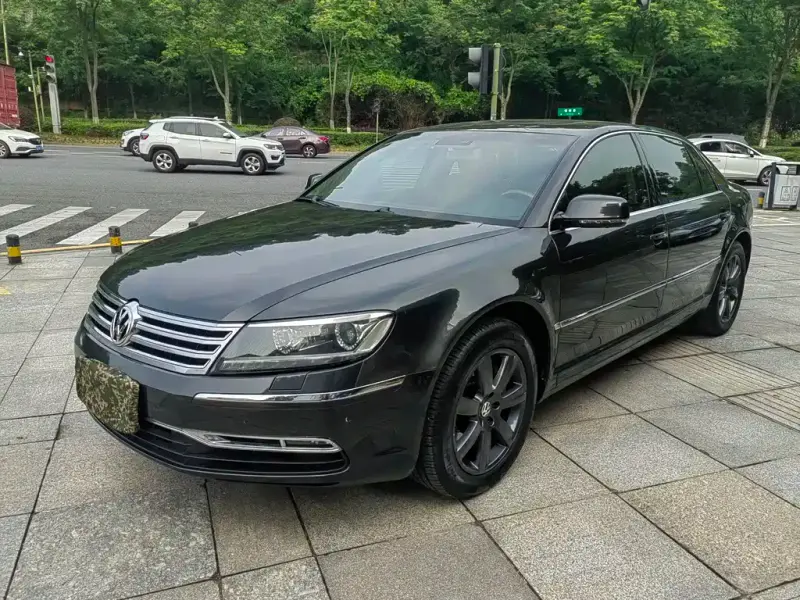 Volkswagen Phaeton, 2011