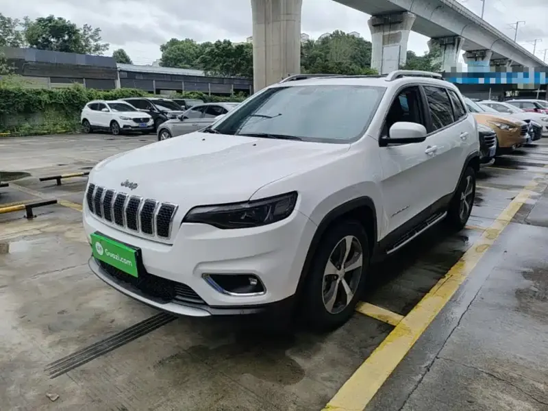 Jeep Cherokee, 2021