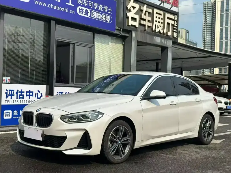 BMW 1 Series, 2022