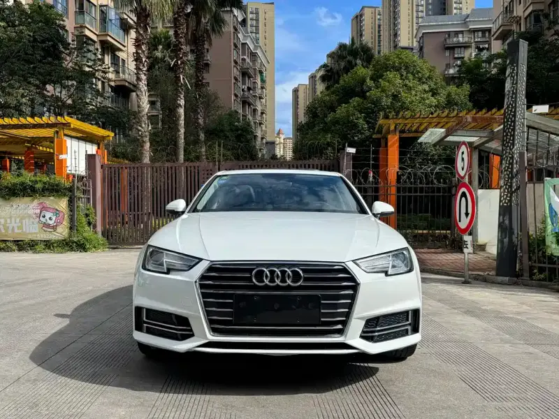 Audi A4L, 2019