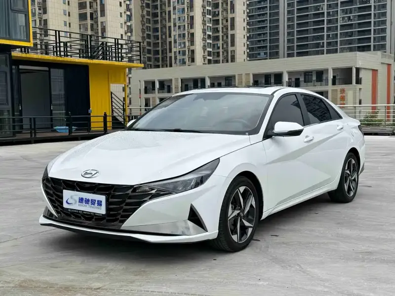 Hyundai Elantra, 2023