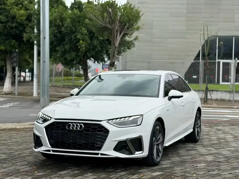 Audi A4L, 2020