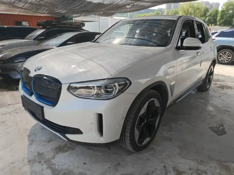 BMW iX3, 2021