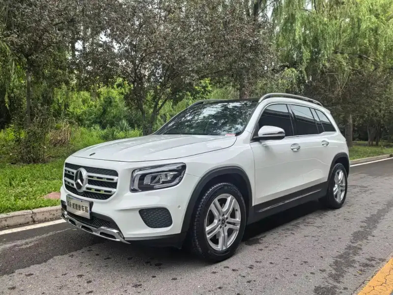 Mercedes-Benz GLB, 2023