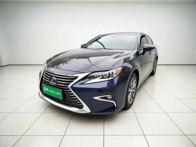 Lexus ES, 2016