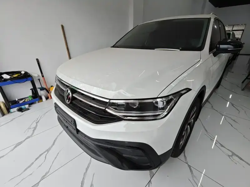 Volkswagen Tiguan L, 2026