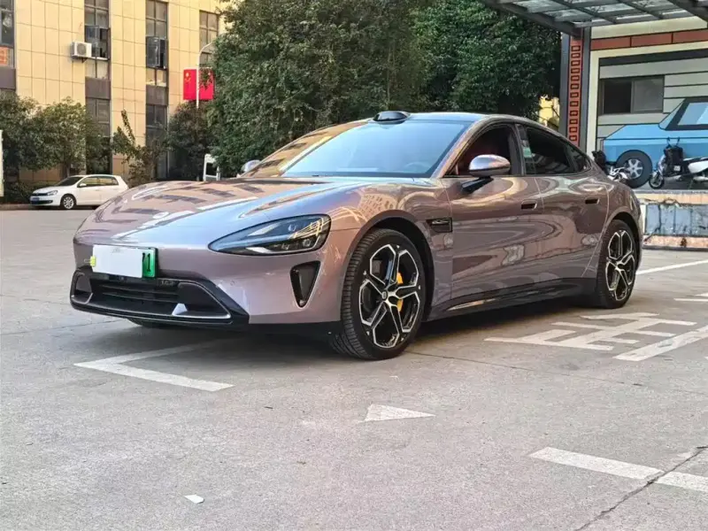 Xiaomi SU7, 2025