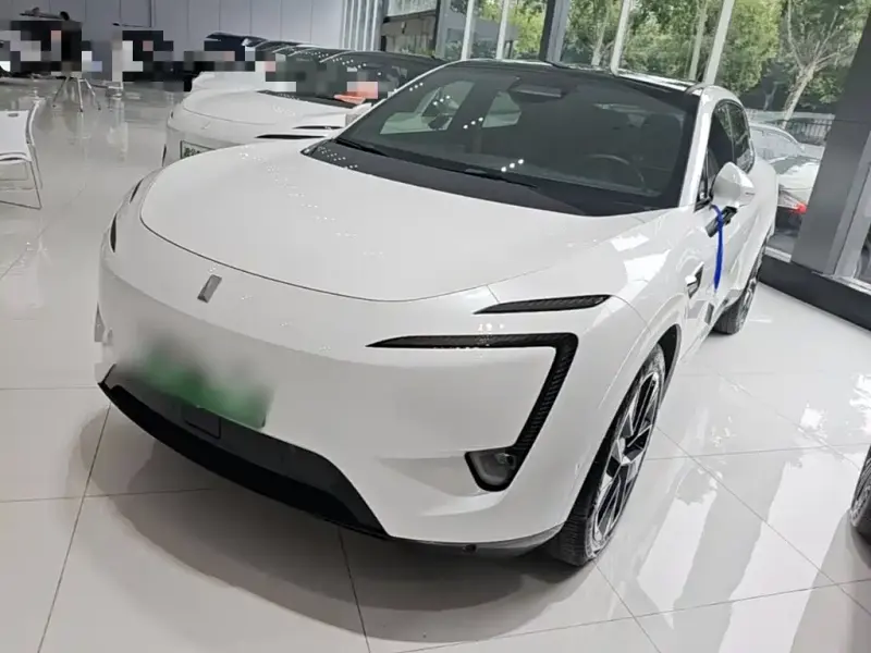 Avatr 11, 2023