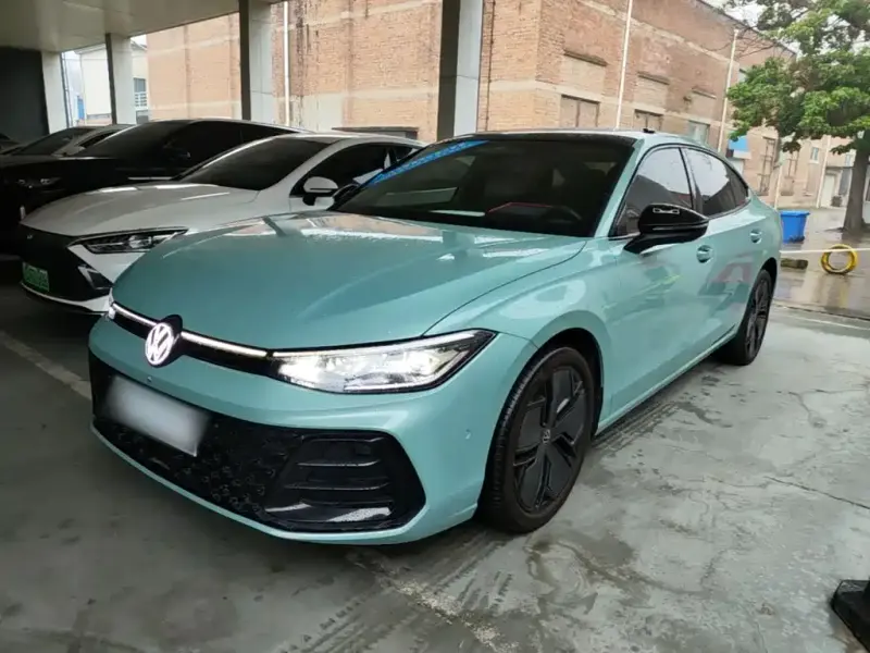 Volkswagen Passat, 2024