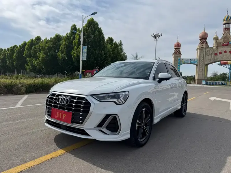 Audi Q3, 2023