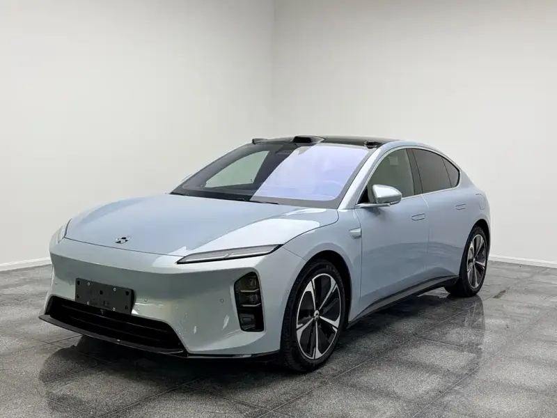 NIO ET5, 2025