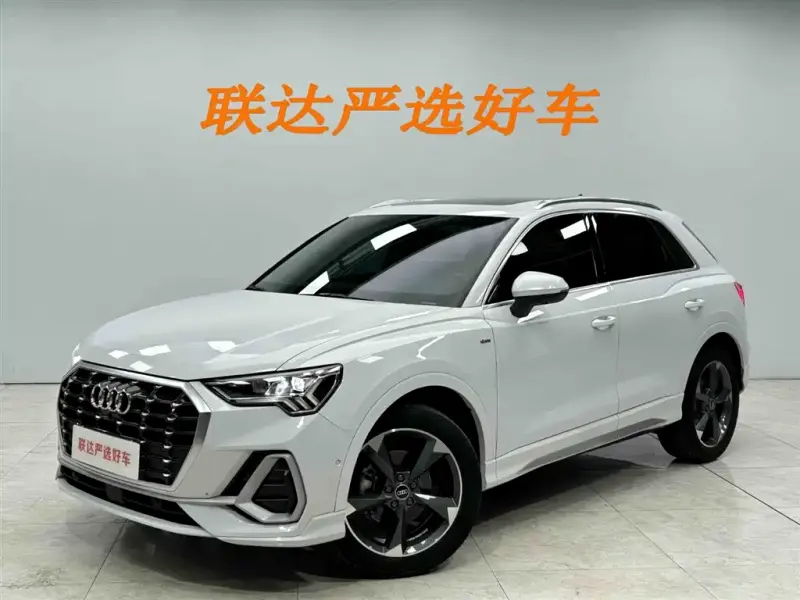 Audi Q3, 2022