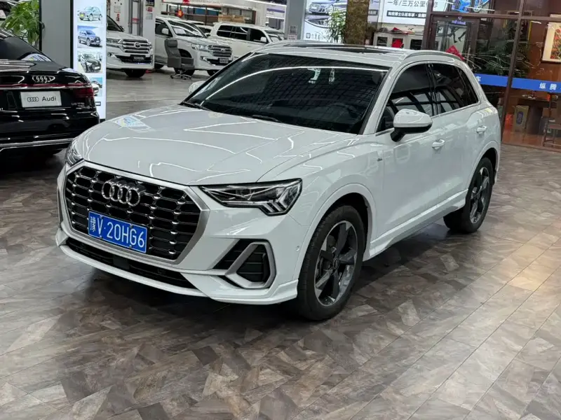Audi Q3, 2023