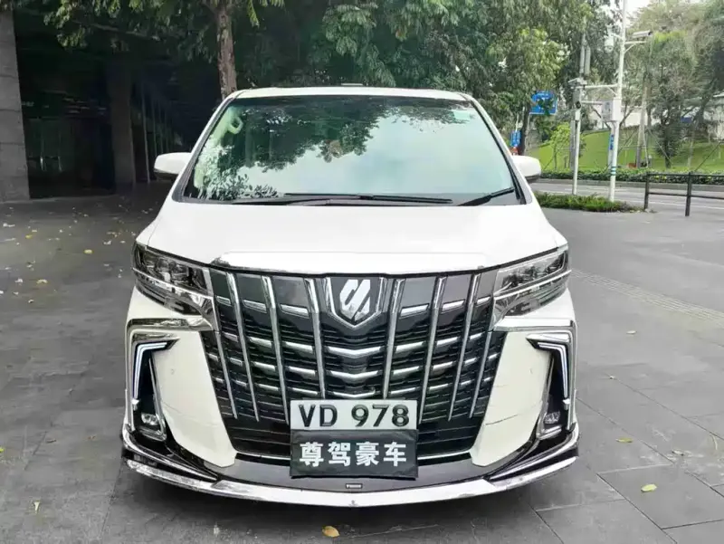 Toyota Alphard, 2017