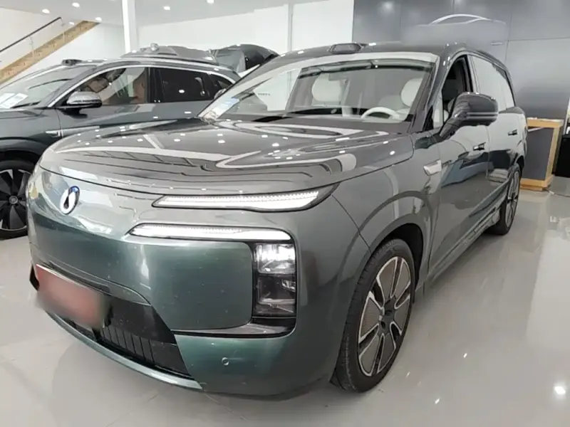 Denza N8L, 2025