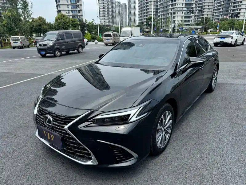 Lexus ES, 2026