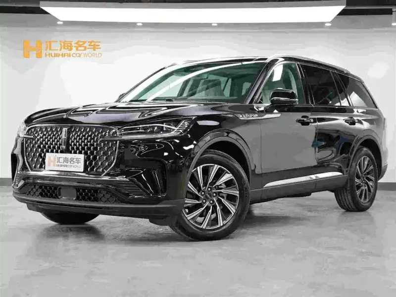 Lincoln Aviator, 2025
