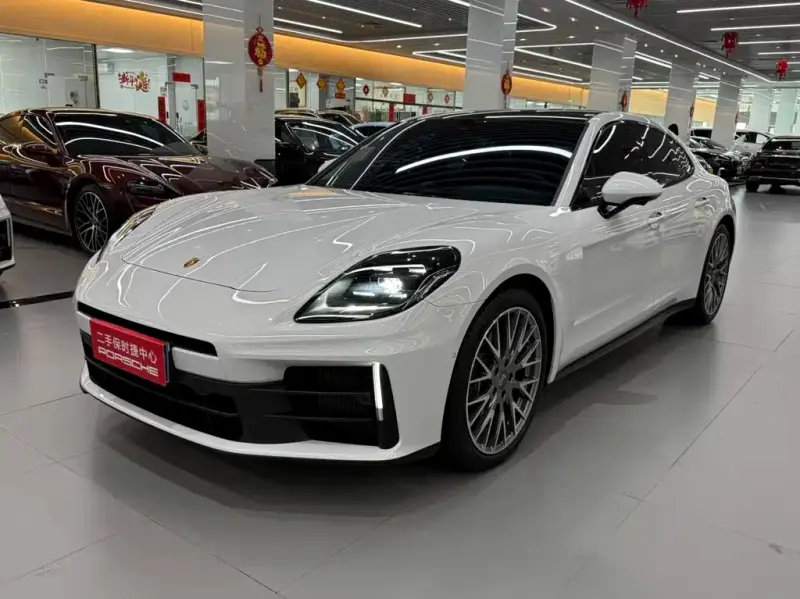 Porsche Panamera, 2024