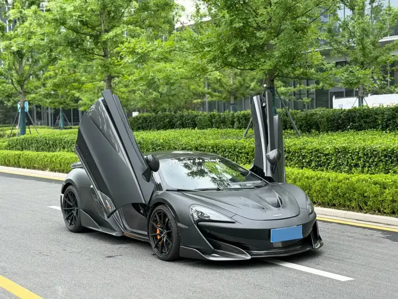 McLaren 600LT, 2020