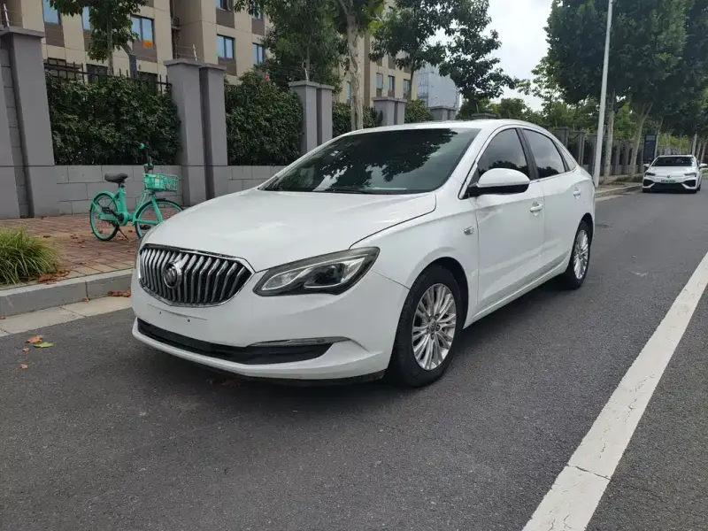 Buick Excelle, 2015