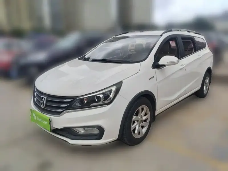 Baojun 310W, 2018