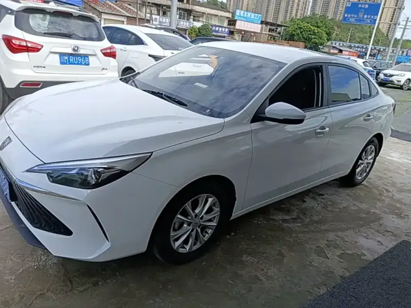 Roewe i5, 2024