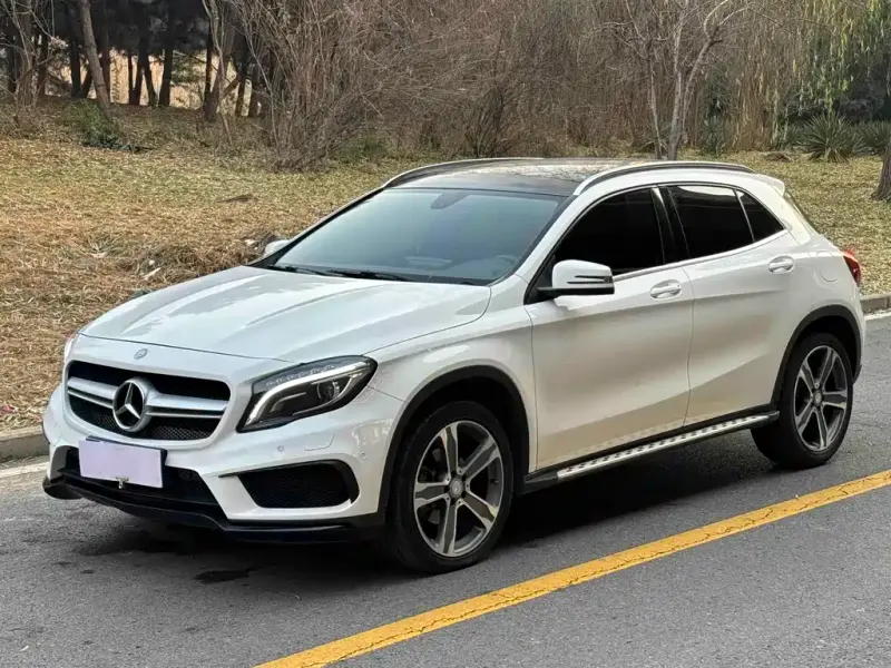 Mercedes-Benz GLA, 2016