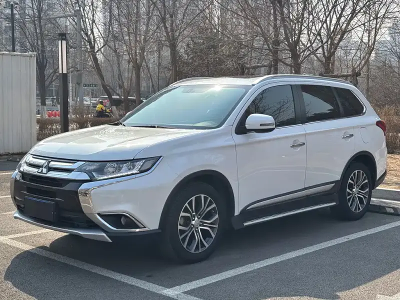 Mitsubishi Outlander, 2018