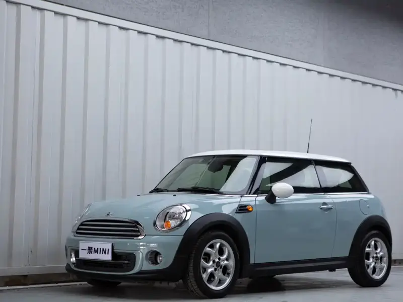 MINI Mini, 2013