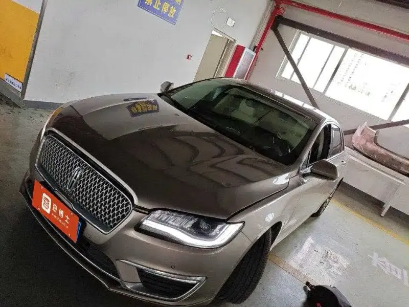Lincoln MKZ, 2020