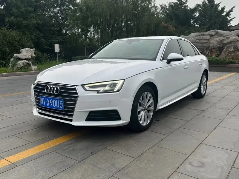 Audi A4L, 2018