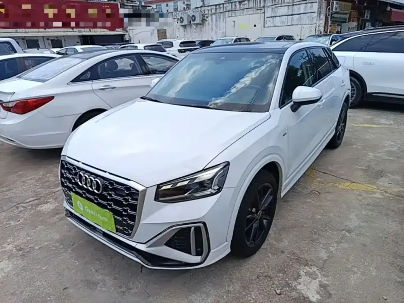 Audi Q2L, 2023