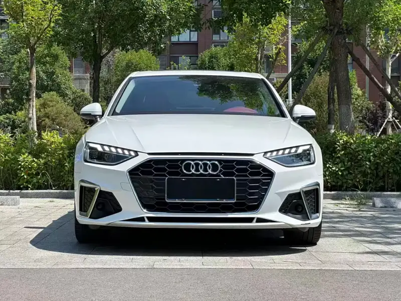 Audi A4L, 2021