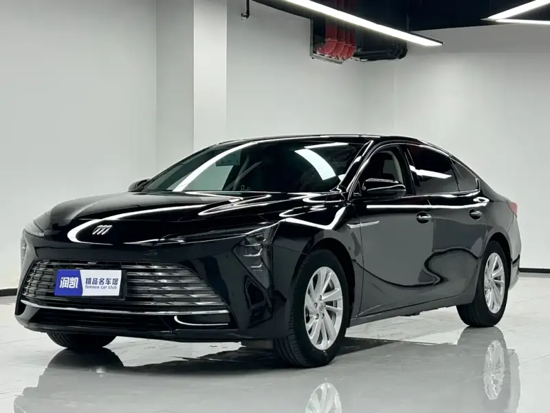 Buick LaCrosse, 2023