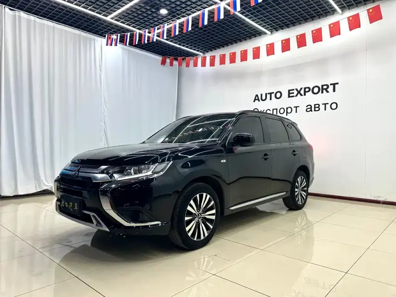 Mitsubishi Outlander, 2022