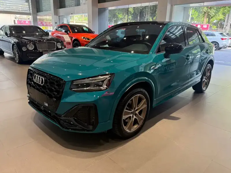 Audi Q2L, 2022