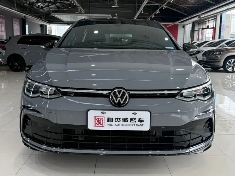 Volkswagen Golf, 2022