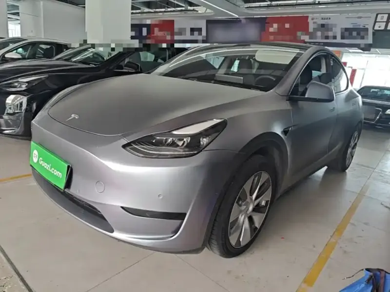 Tesla Model Y, 2023