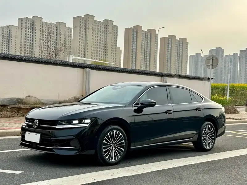 Volkswagen Magotan, 2025