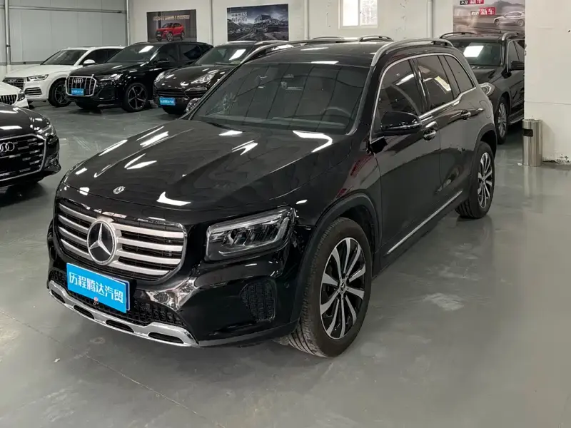 Mercedes-Benz GLB, 2025