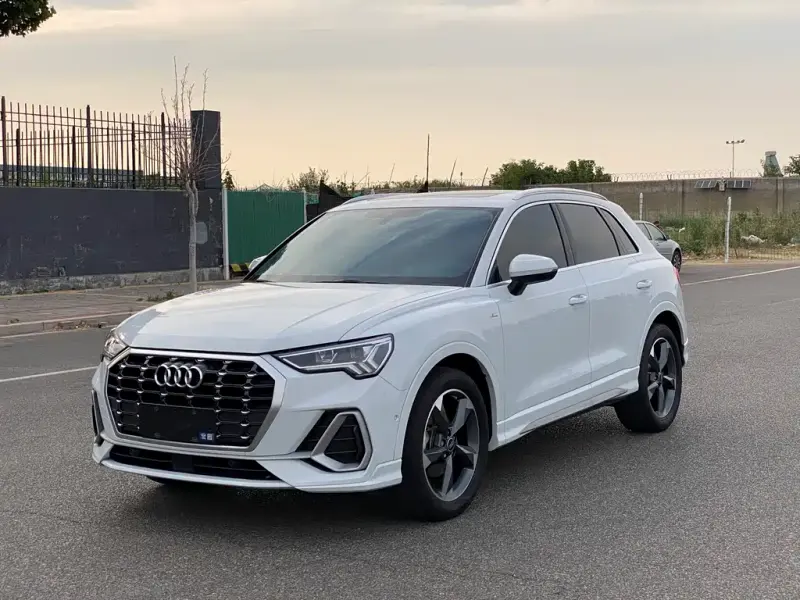 Audi Q3, 2023