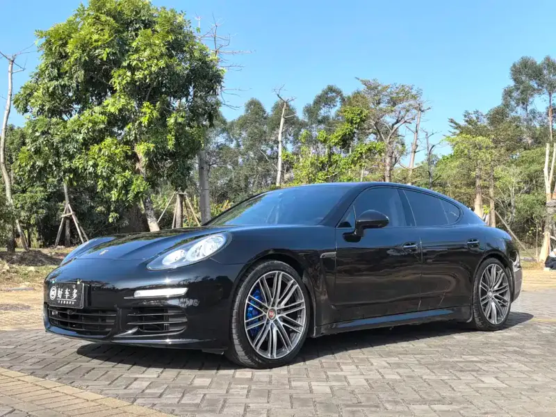 Porsche Panamera, 2016