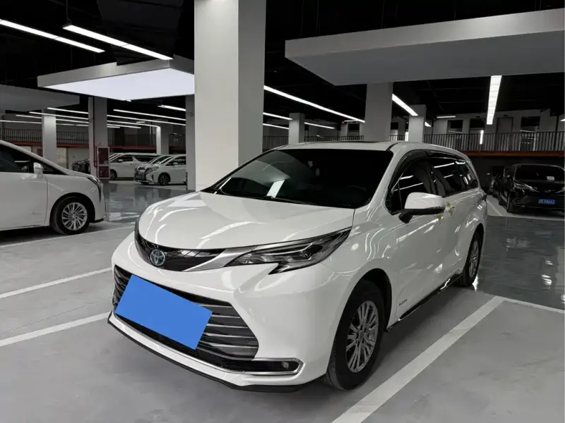 Toyota Sienna, 2022