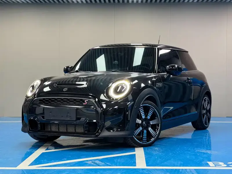 MINI Mini, 2024