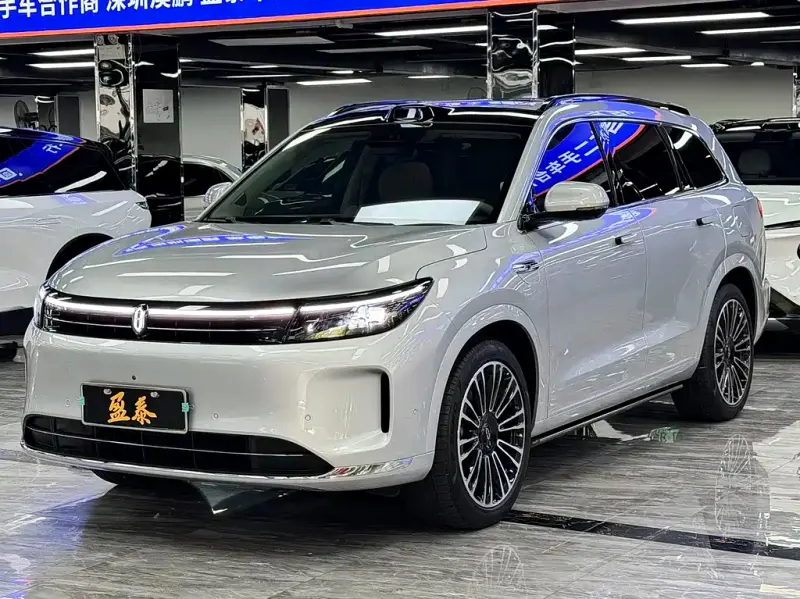AITO M7, 2025