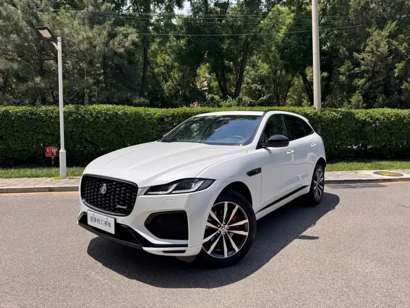 Jaguar F-PACE, 2024