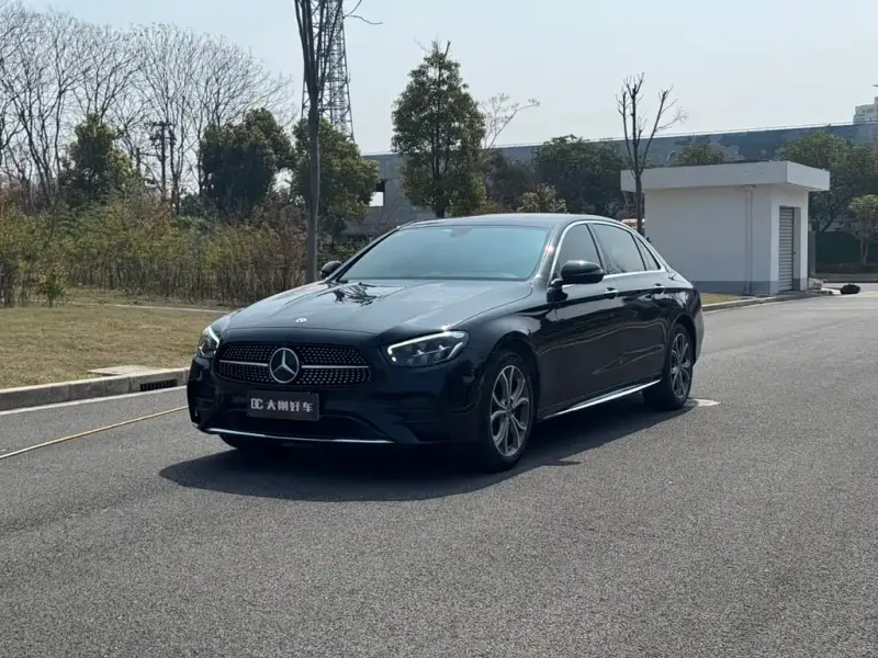 Mercedes-Benz E-Class, 2023