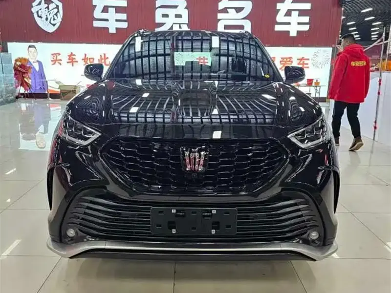 Toyota Crown Kluger, 2025