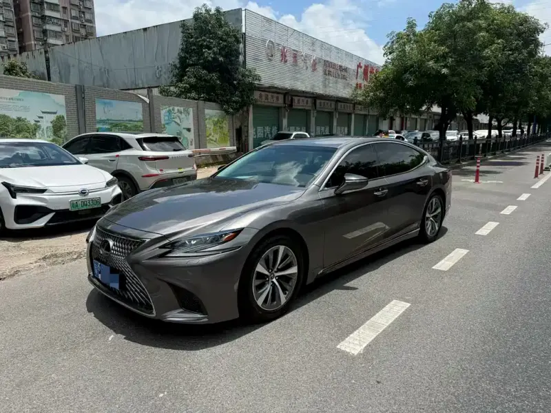 Lexus LS, 2020